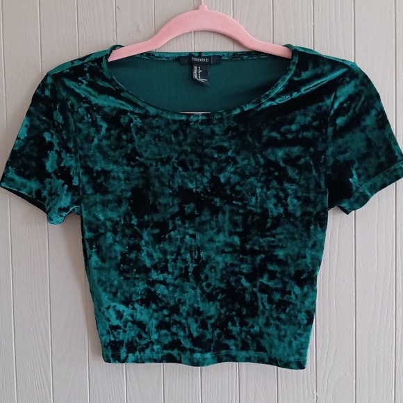 Forever 21 Tops - 3/$25 Forever 21 velvet crop